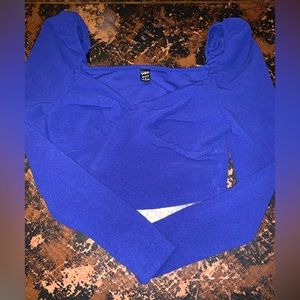 Dark royal blue long sleeve cropped top!